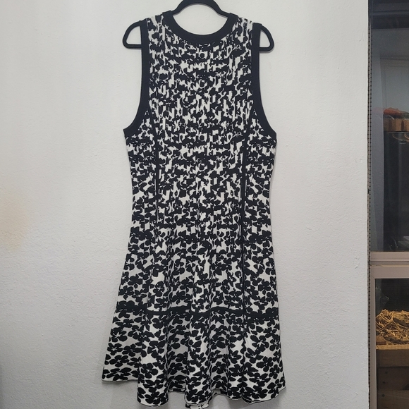 Kate Spade Black and White Floral Jacquard Fit and Flare Dress, Size XXL - Picture 5 of 6